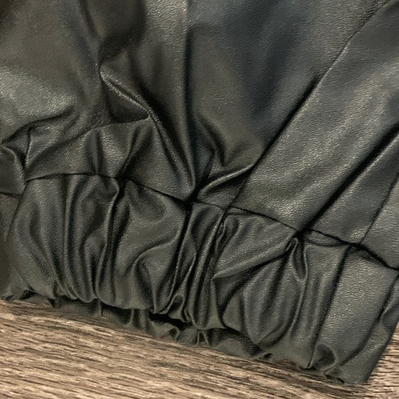 Black Faux Leather Cargo Pants with Smocked Waist & Ankles – Size Medium NWOT - Picture 4 of 10